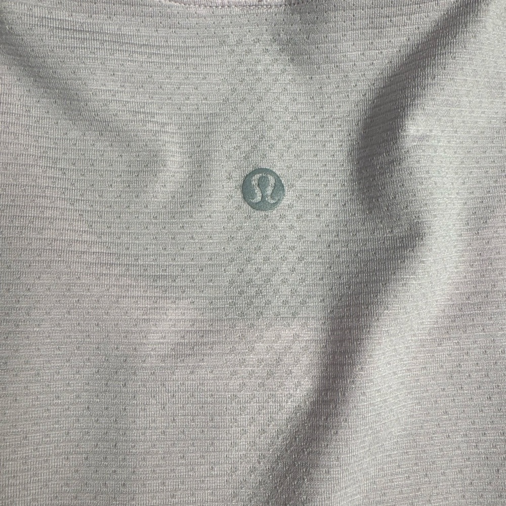 Lululemon Athletica Soft Lavender Short Sleeve Tee - Picture 7 of 7